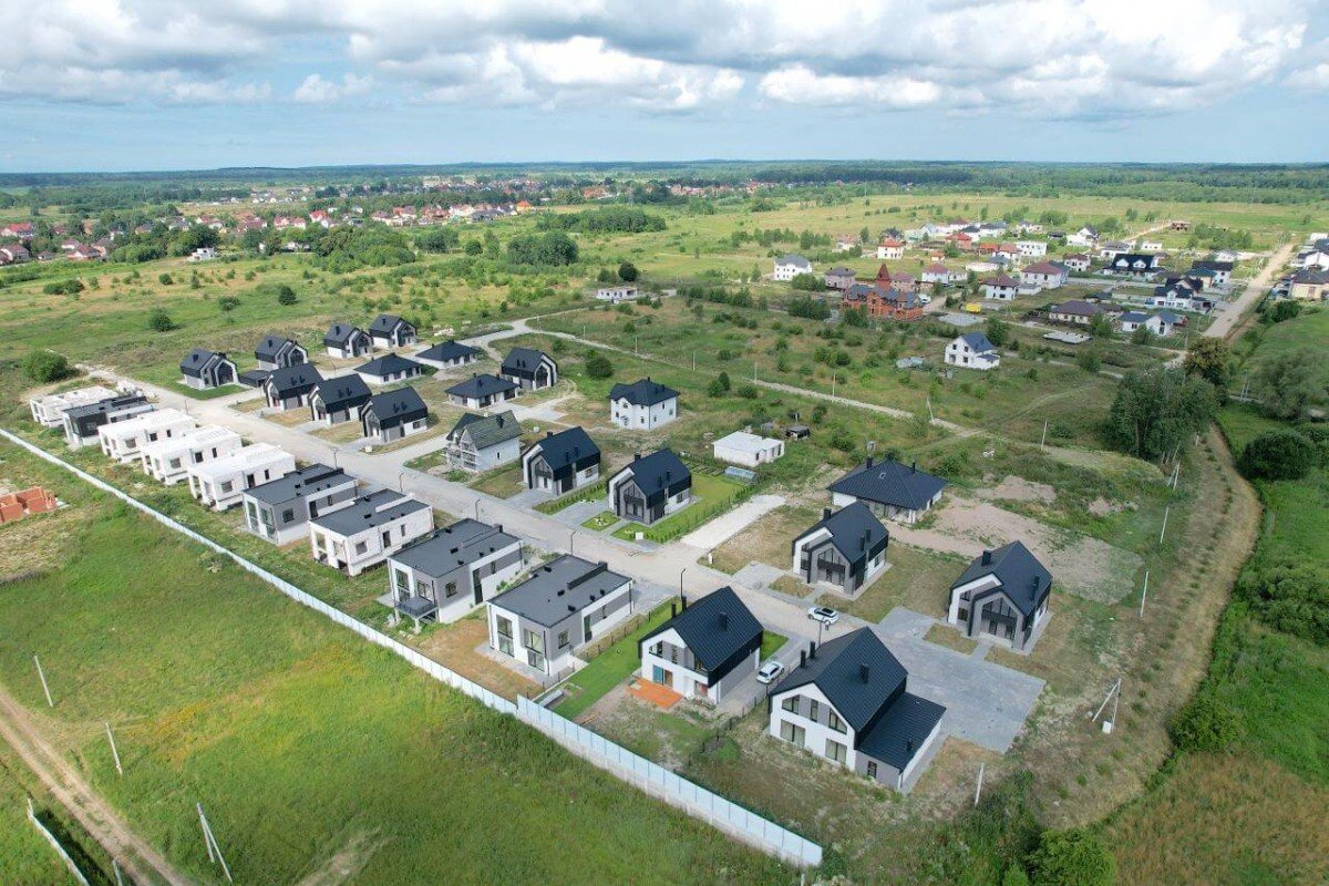 КП «Comfort Village» (Комфорт Вилладж) (Гурьевский р-н, пос. Кумачево / Холмогоровка) — главный фасад и архитектура, застройщик СЗ «Комфорт Вилладж», фото 1